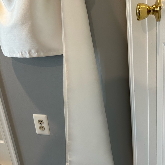 Jenny Yoo Winnie - Strapless Ivory Dress with Bow - Picture 5 of 13